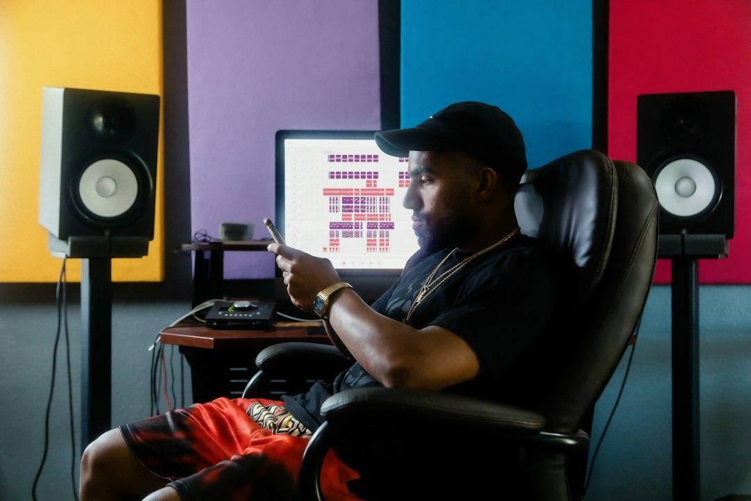 How to Promote Beats Online Without Spamming Artists